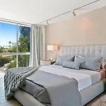 Ocean View Santa Monica Three-Bedroom Apartment