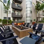 Villa Marina - Modern & Immaculate, Spacious, Gated Condo With Fireplace Pool, Gym, 2 Master Bedrooms