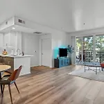 Spacious 2Bdr In Marina Del Rey