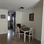 2Bedroom With Den And 2Ba 4 Blocks To Santa Monica Beach