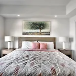 13 Luxury Apartment