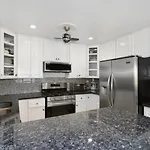 Collinswood Room With Private Bathroom In Shared Apartment