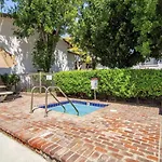 Collinswood Room With Private Bathroom In Shared Apartment