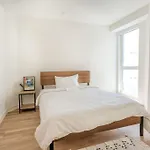 Ktown 1Bd/1Ba Apartment Unit With Great Amenities