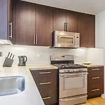 Trendy 2Br Steps To Promenade Beach & Sm Pier!