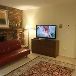 Bed And Breakfast In Hollywood Hills