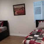 Family Getaway 3 Bedroom 2 Bath Home In Lomita, Ca.