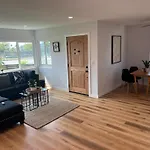 Los Angeles Inglewood Completely Renovated Oasis