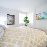 4 Santamonica De Lux