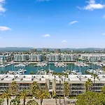 Marina Appartement With Beach View