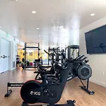 Perfect Apt W Parking Gym Pool Wifi In Arts District Dtla Near Little Tokyo B4