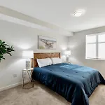 5 Heart Of Santa Monica Apartment