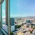 Gorgeous Luxury High Rise W/Prvt Parking