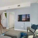 Gorgeous Luxury High Rise W/Prvt Parking
