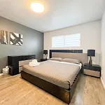 Spacious 2Br Unit In An Outstanding Location