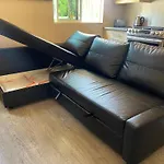 New Contemporary Guest House In Studio City Hills