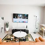 Beautiful Apartment In Dtla! 5135