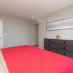 Hollywood 2Bed Apt W Rooftop Pool & Panoramic View