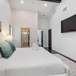 ৎ୭ Beverly Glen Cozy Hideaway ৎ୭