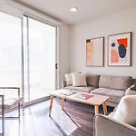 Modern 2Bd & 2Bth Santa Monica 5 Min To The Pier