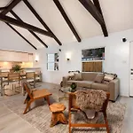Luxurious Bel Air Home W/ Jacuzzi! 2Bd 2Ba