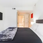 Hollywood 2 Bedroom Luxury Condo