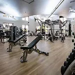 Woodland Hills Luxury Apt 2 Bed Ca