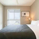 Modern 2 Bedroom Luxury Views