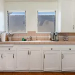 Spacious Family-Friendly Home W/ Hot Tub