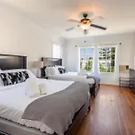 Spacious Family-Friendly Home W/ Hot Tub