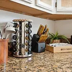 Chic Boho Retreat - Pool, Patio, Mini Golf & Arcade, Mins From Universal Studios!