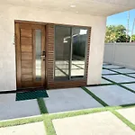 Brand New Chic-Nest In Prime Location