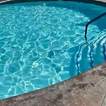 Luxury Mdr 1Bd/1Ba W/ Patio Pool View, Spa, Gym