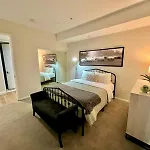 Shared House Hollywood Hideaway Heart Of Fame