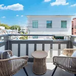 Venice Beach One Bedroom With Modern Comfort