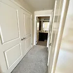 Luxury 2 Bedrooms 2 Bathrooms With Pool And Gym