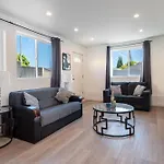 Modern And Spacious Home Near La Attractions Sleeps 10