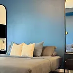 Modern London Style Home In Hollywood -Free Parking
