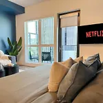 Modern London Style Home In Hollywood -Free Parking