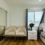 Contemporary Private Room 7