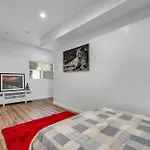 Chic 3-Levels Loft-Style 2-Bedroom 2-Bathroom Condo By Hollywood