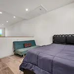 1-Bedroom Lofts In Hollywood Modern Design, Balcony, Parking & Hollywood Sign