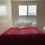 Spacious Private Los Angeles Bedroom With Ac & Wifi & Private Fridge Near Usc The Coliseum Exposition Park Bmo Stadium University Of Southern California