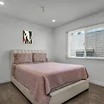 Fully Furnished One Bedroom With Full Bathroom In Koreatown