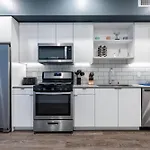 Stylish 1Bd Retreat In Hollywood Pool & Free Parking