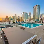 Sunny & Spacious 2Bdr & 1Bth In Downtown La