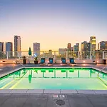 Sunny & Spacious 2Bdr & 1Bth In Downtown La