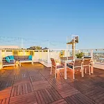 Sunny & Spacious 2Bdr & 1Bth In Downtown La