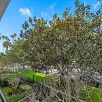 Elegant Two Bedroom Santa Monica Apartment