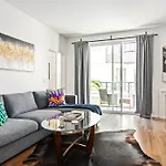 Cozy Oasis In Marina Del Rey!Free Swimming Pool And Parking
